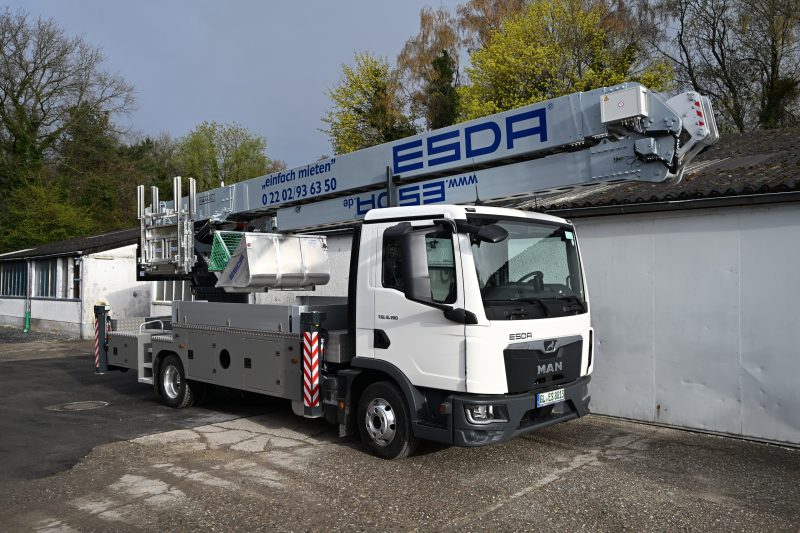 Alu-Autokran  80.1 auf 7,5t Lkw